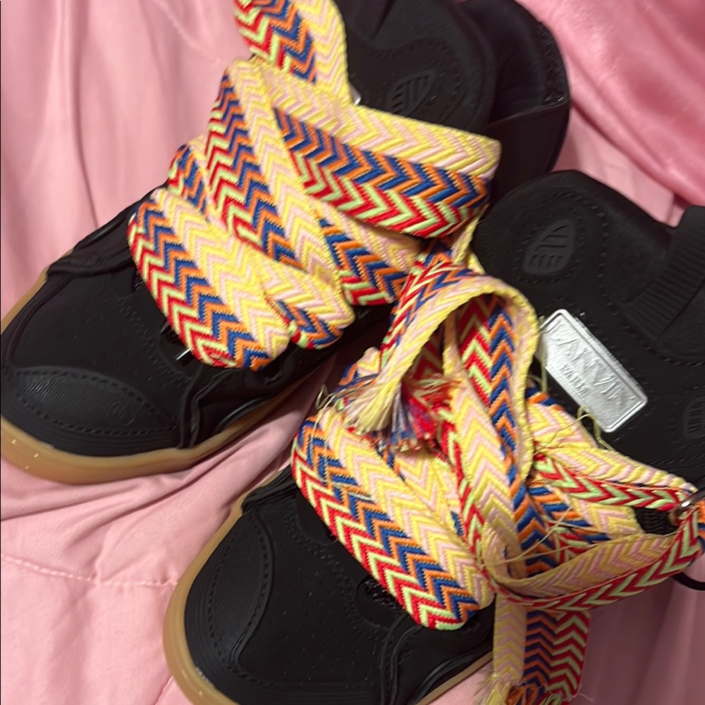 Black Sneakers with Multicolor Laces